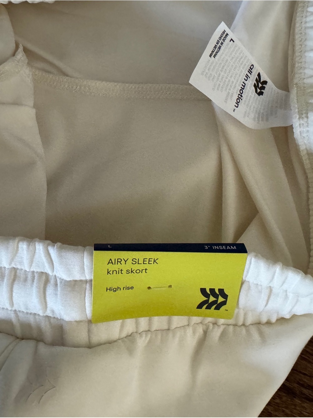 All in Motion Airy Sleek High Rise Knit Skort in Cream, Women’s Large BNWT - Picture 6 of 6